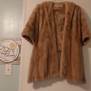 Beautiful Vintage Miller's Montgomery Fur Shawl
